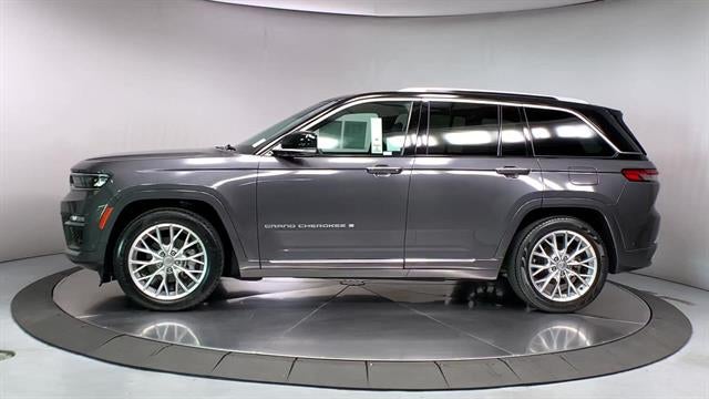 2022 Jeep Grand Cherokee Summit
