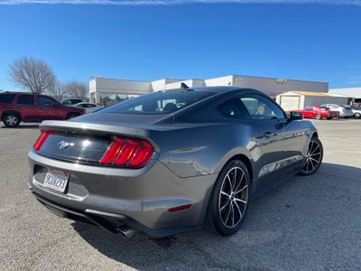 2022 Ford Mustang EcoBoost