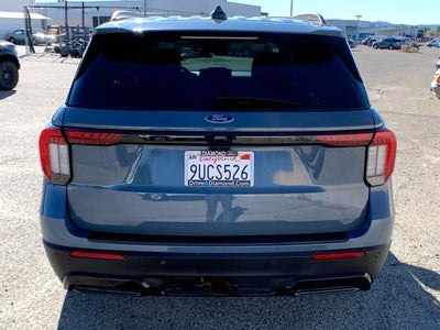2025 Ford Explorer ST-Line