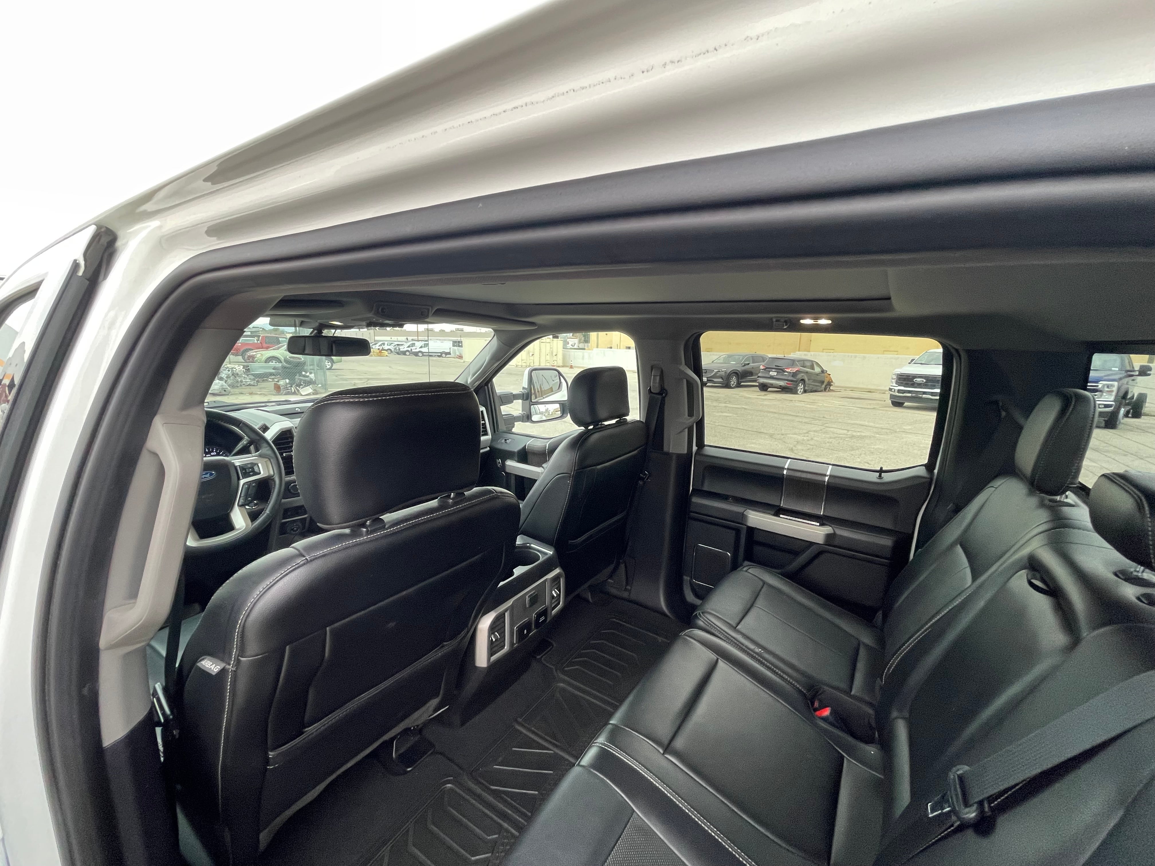 2020 Ford Super Duty F-350 DRW 4x4 Lariat 4dr Crew Cab 8 ft. LB DRW Pickup