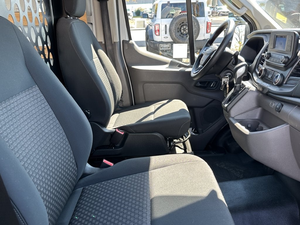 2025 Ford Transit-250 Base