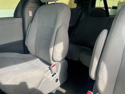 2017 Toyota Sienna L 7-Passenger