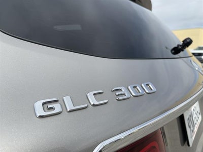 2022 Mercedes-Benz GLC 300 GLC 300