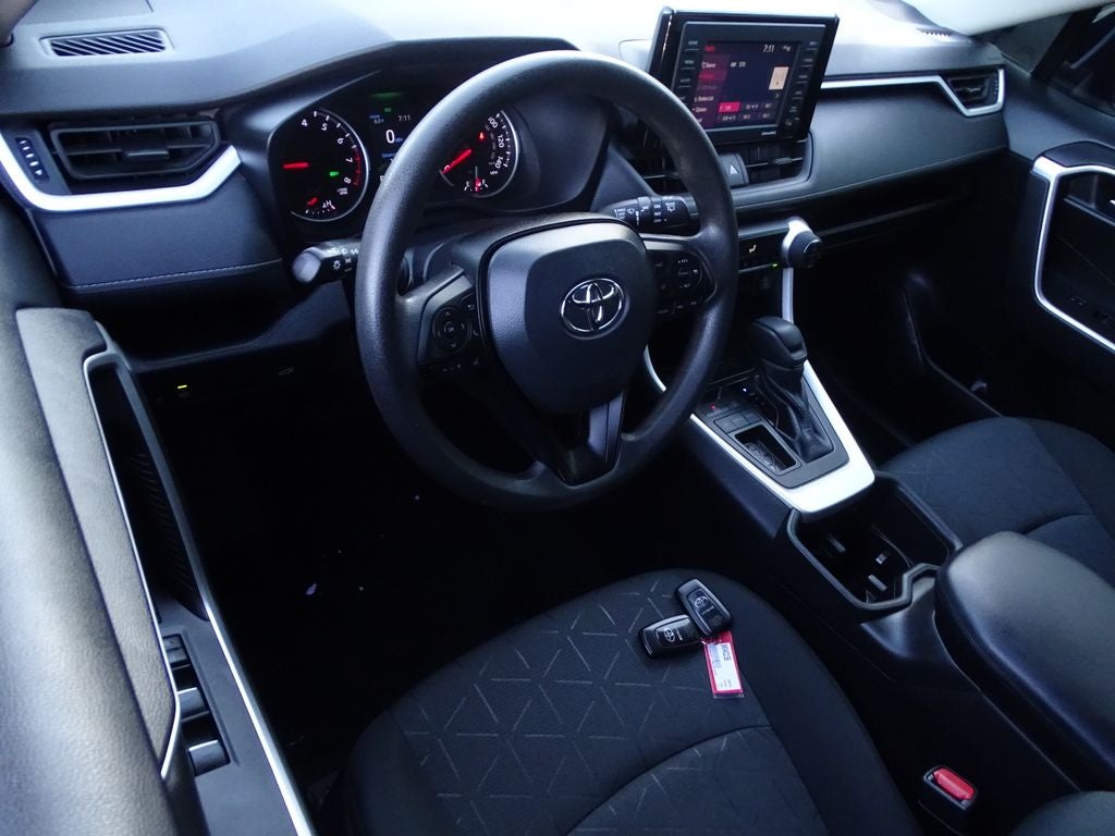 2022 Toyota RAV4 XLE