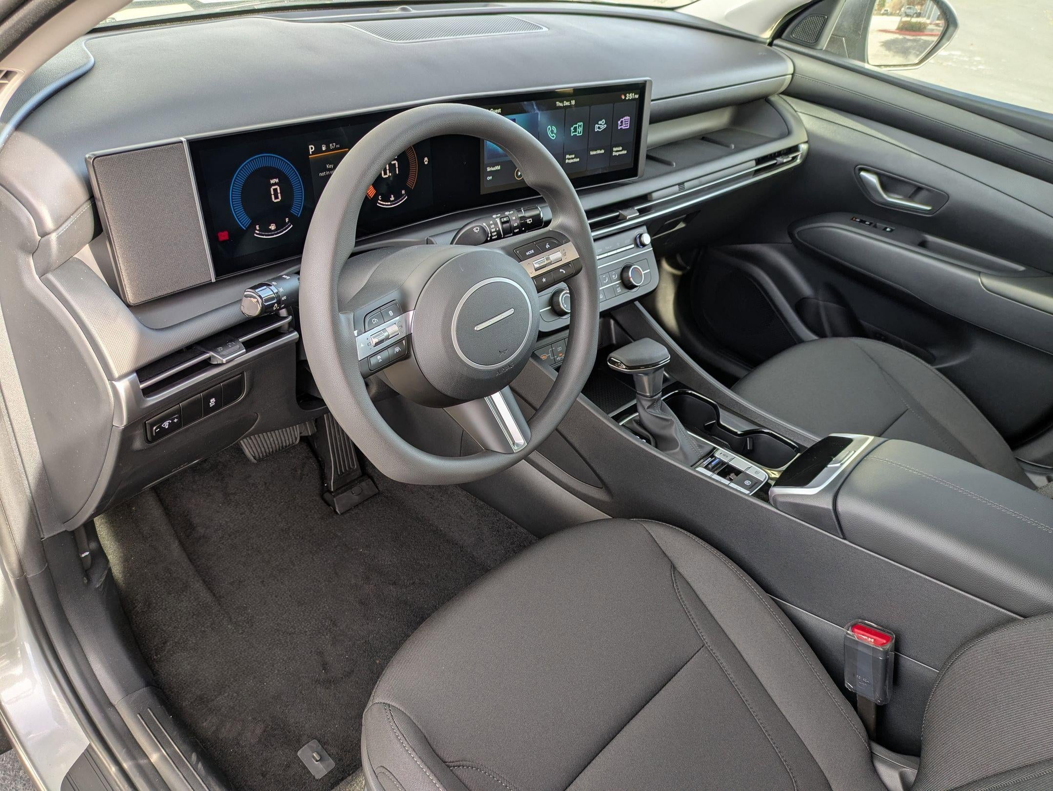 2026 Hyundai TUCSON SE FWD