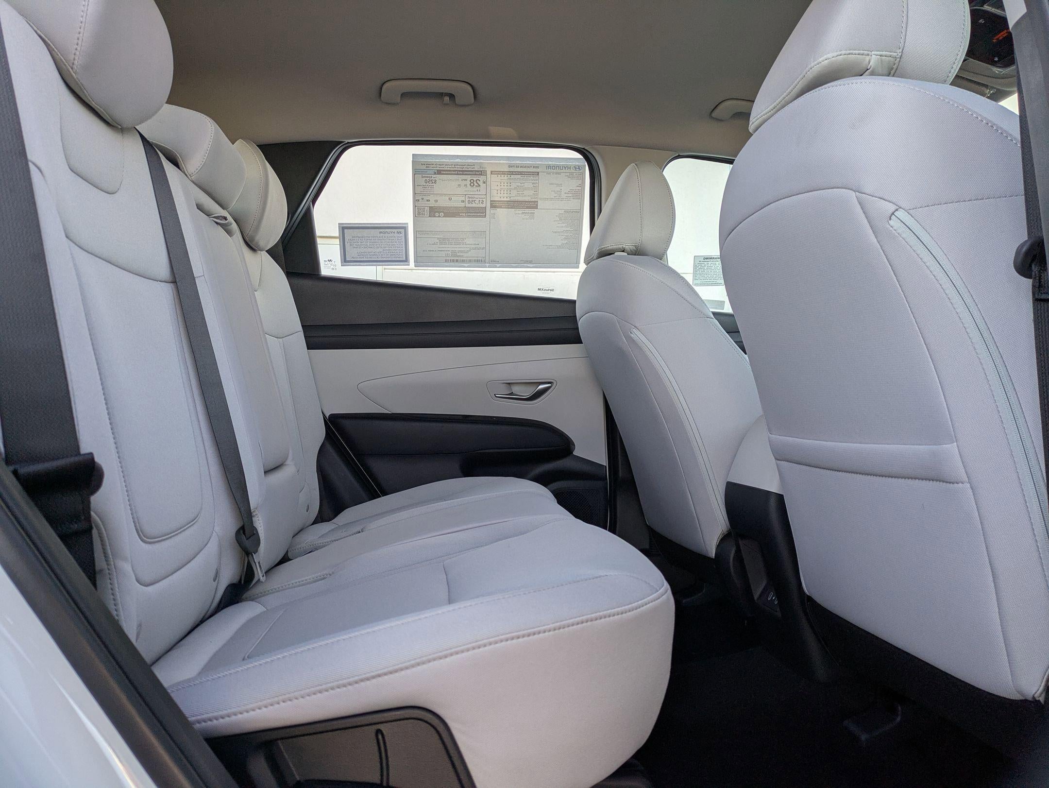 2026 Hyundai TUCSON SE FWD