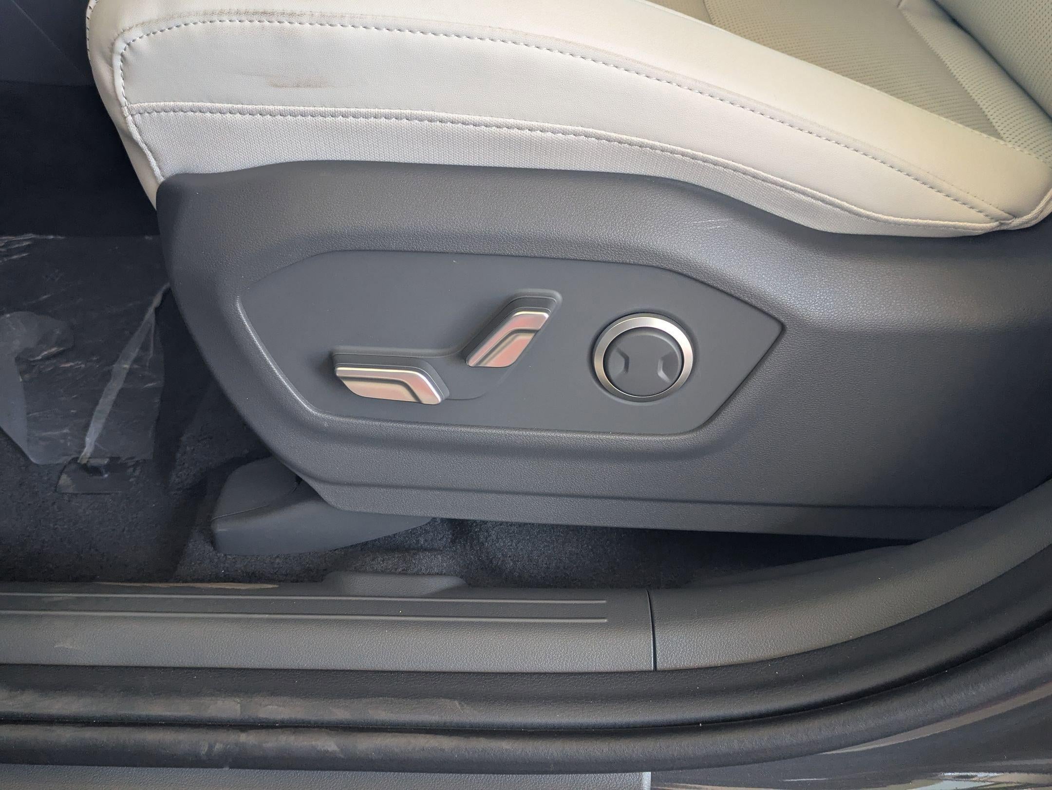 2025 Hyundai SANTA FE SEL FWD