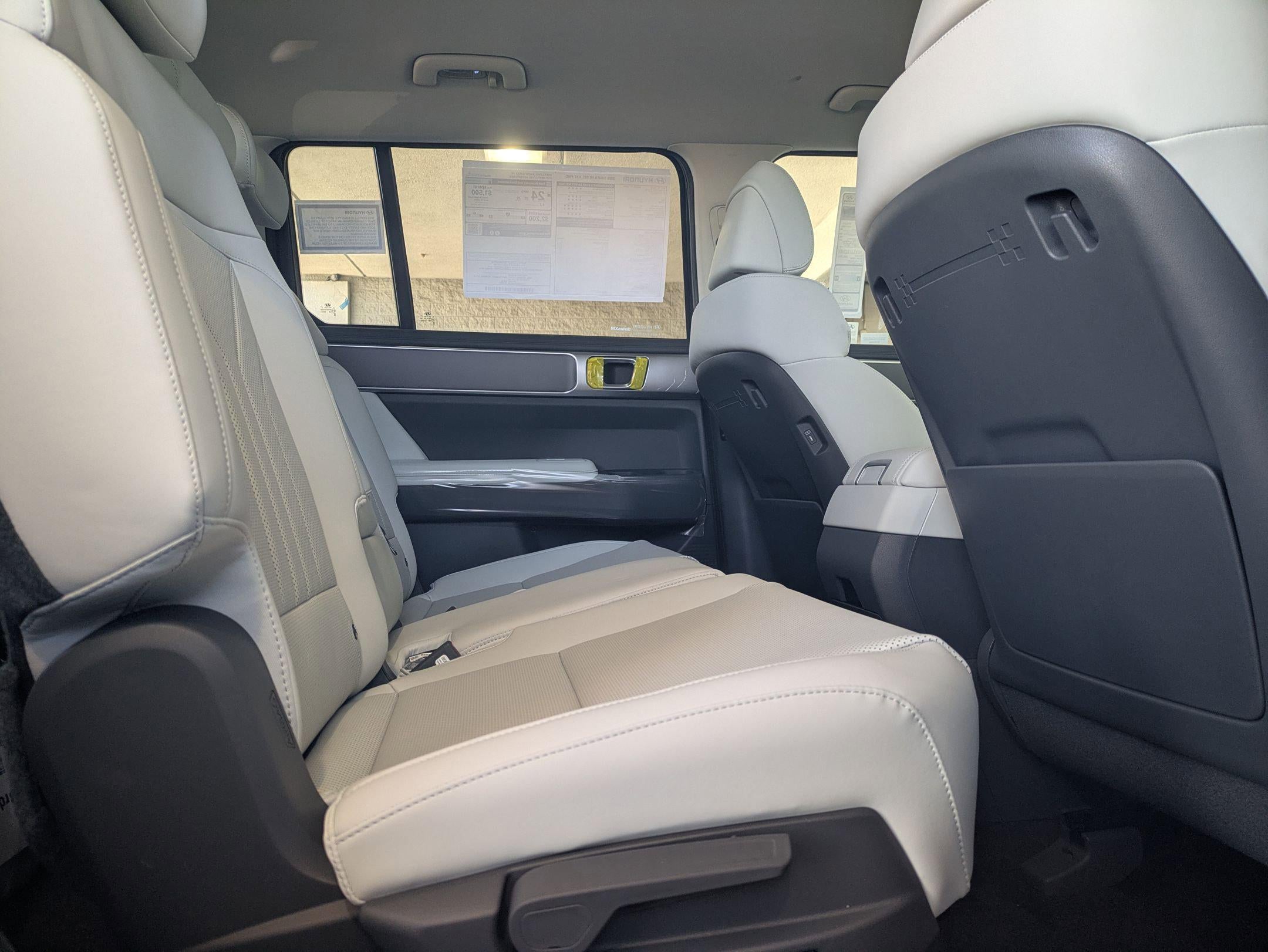 2025 Hyundai SANTA FE SEL FWD