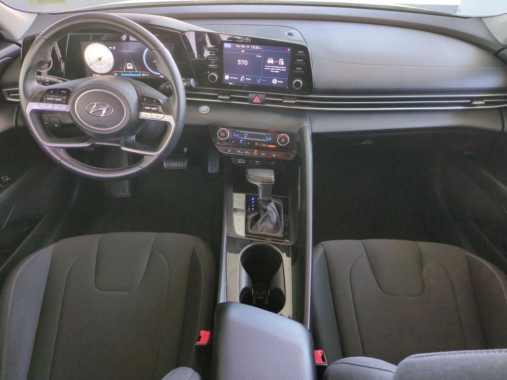 2021 Hyundai ELANTRA SEL