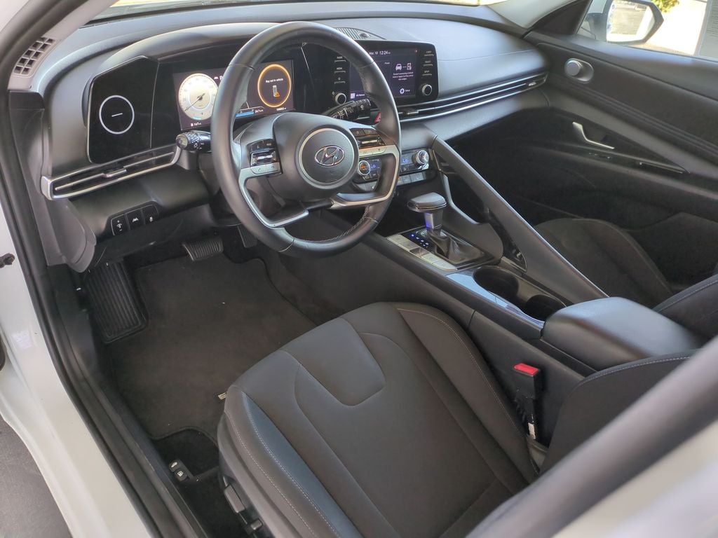 2021 Hyundai ELANTRA SEL