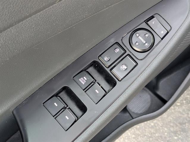 2021 Hyundai TUCSON SE