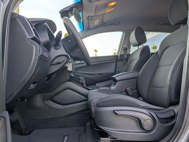 2021 Hyundai TUCSON SE