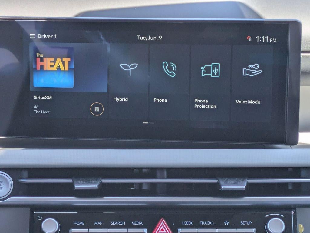 2026 Hyundai TUCSON HYBRID SEL AWD