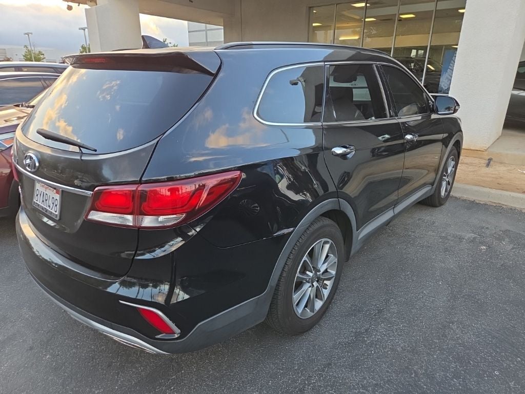 2018 Hyundai SANTA FE SE