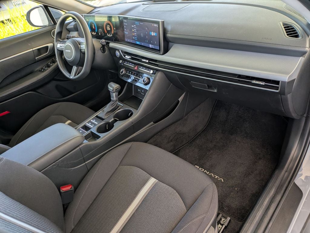 2025 Hyundai SONATA SE