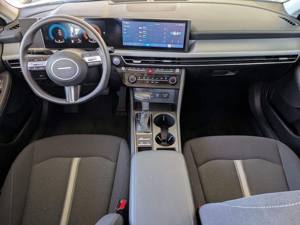 2025 Hyundai SONATA SE