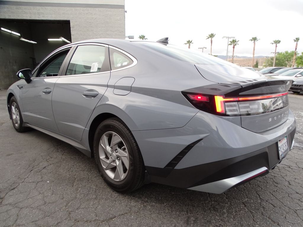 2025 Hyundai SONATA SE