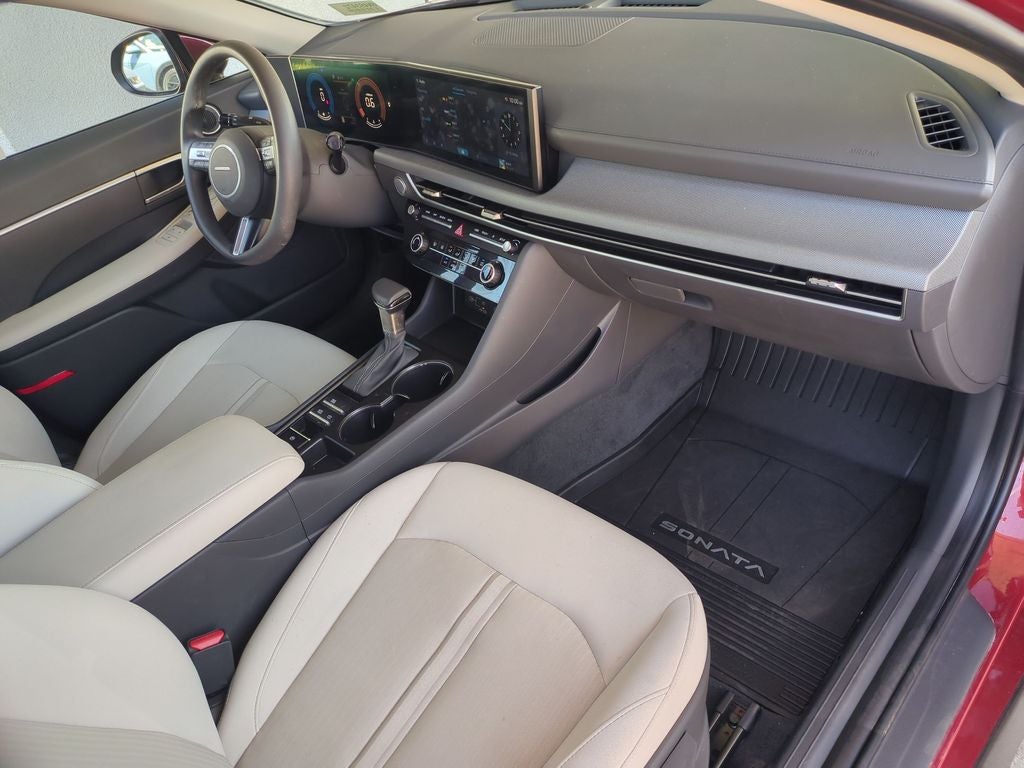 2025 Hyundai SONATA SE