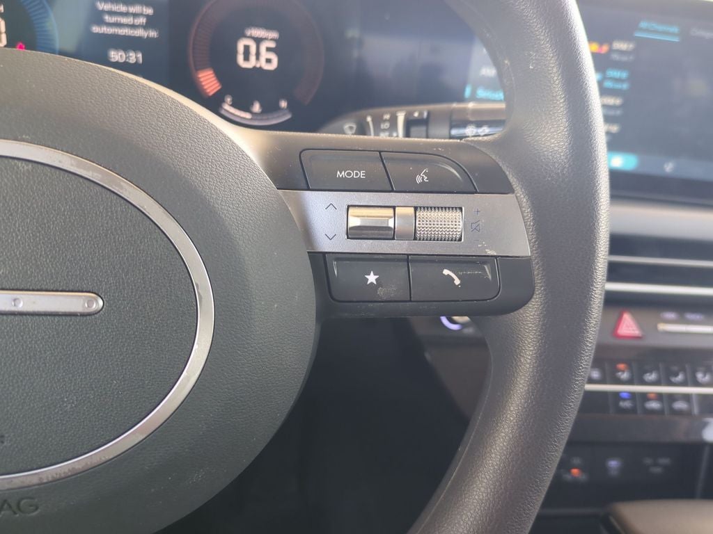 2025 Hyundai SONATA SE