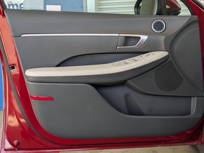 2025 Hyundai SONATA SE