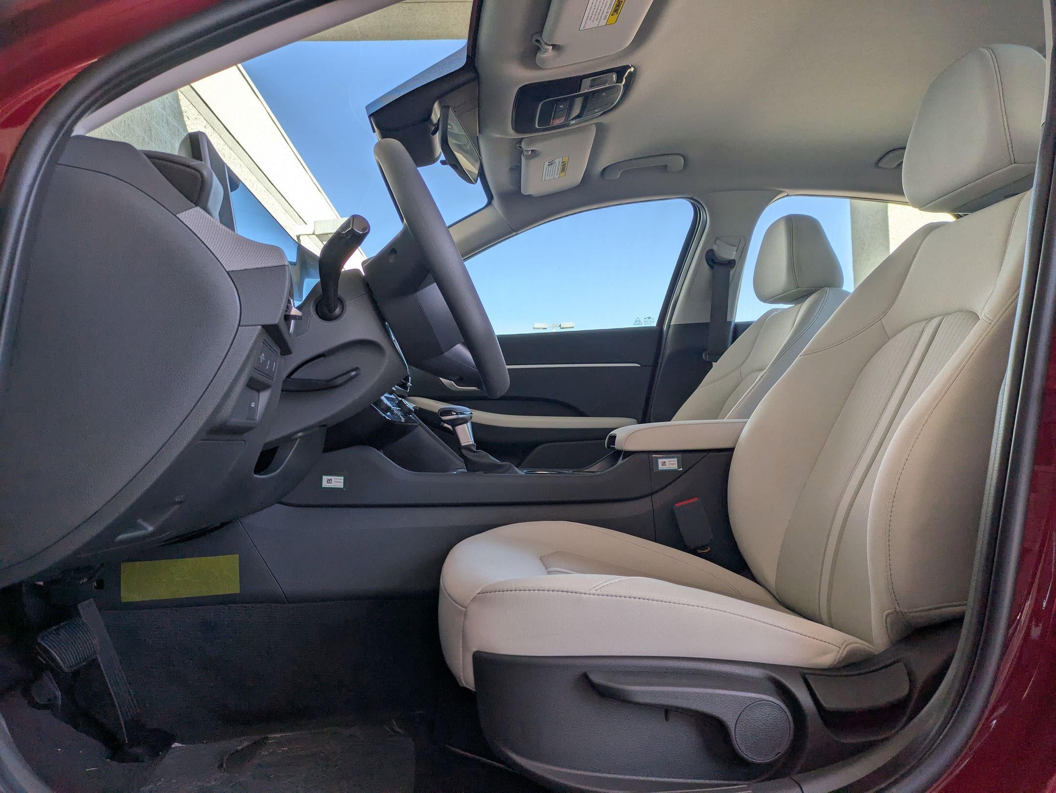 2025 Hyundai SONATA SE