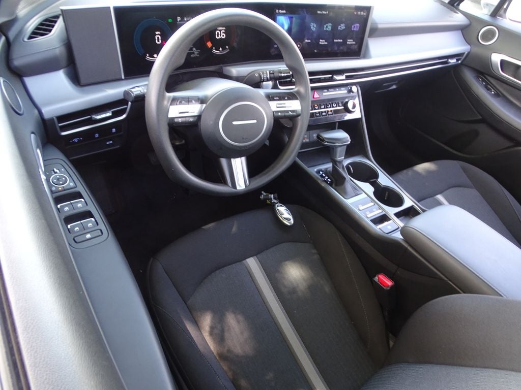 2025 Hyundai SONATA SE