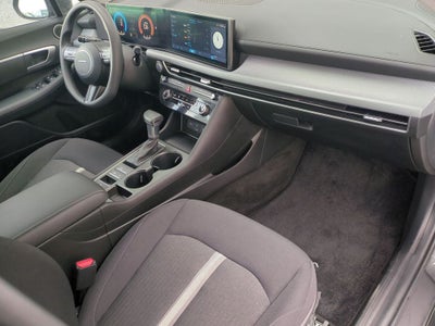 2025 Hyundai SONATA SE