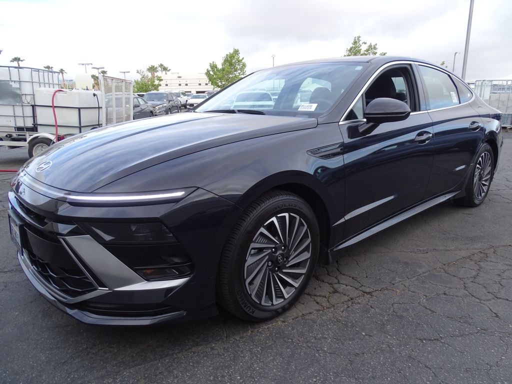 2025 Hyundai Sonata SEL's photo