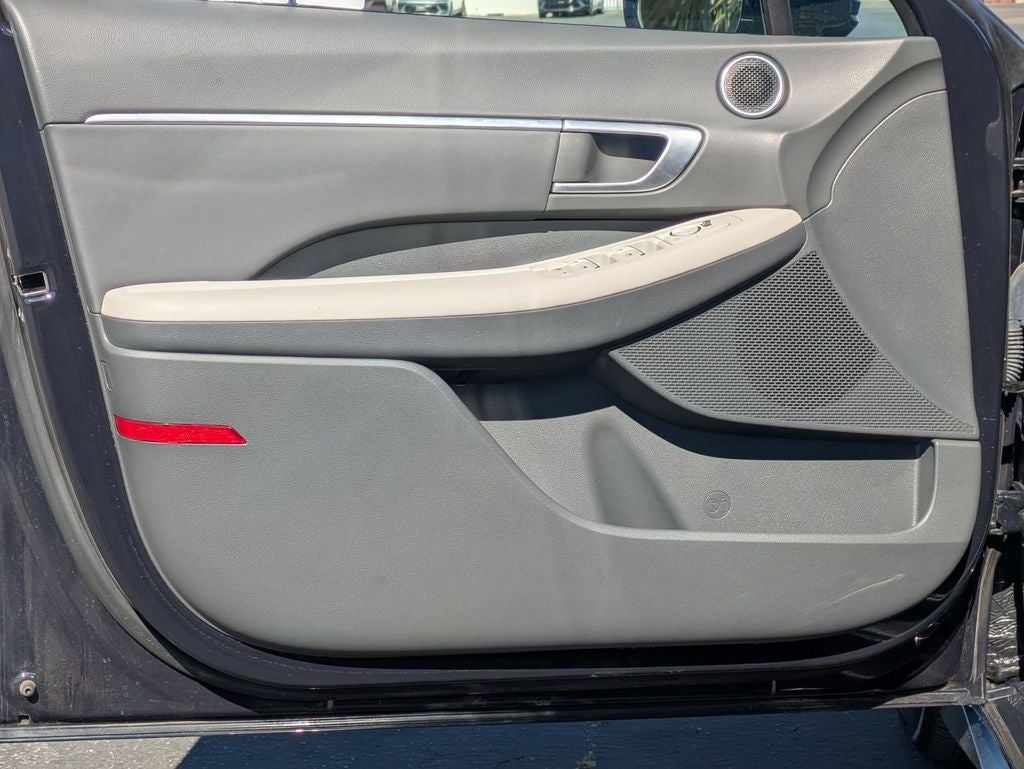2025 Hyundai SONATA HYBRID SEL