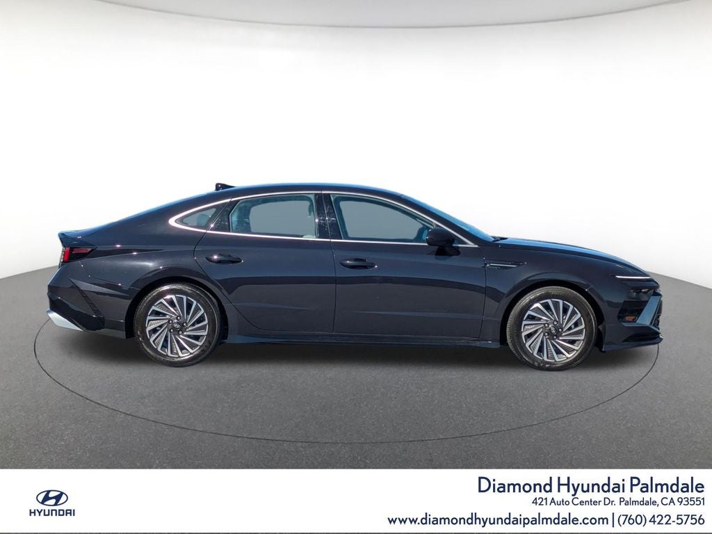 2025 Hyundai SONATA HYBRID SEL