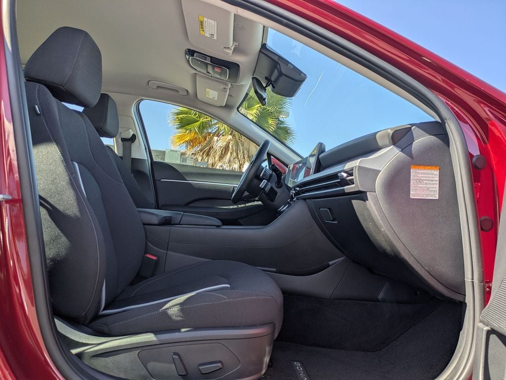 2025 Hyundai SONATA HYBRID SEL
