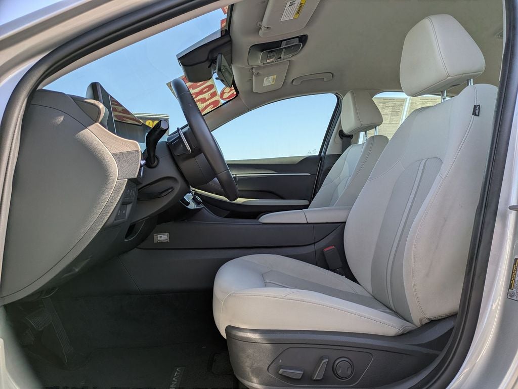 2025 Hyundai SONATA HYBRID SEL