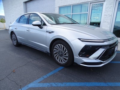 2025 Hyundai SONATA HYBRID SEL