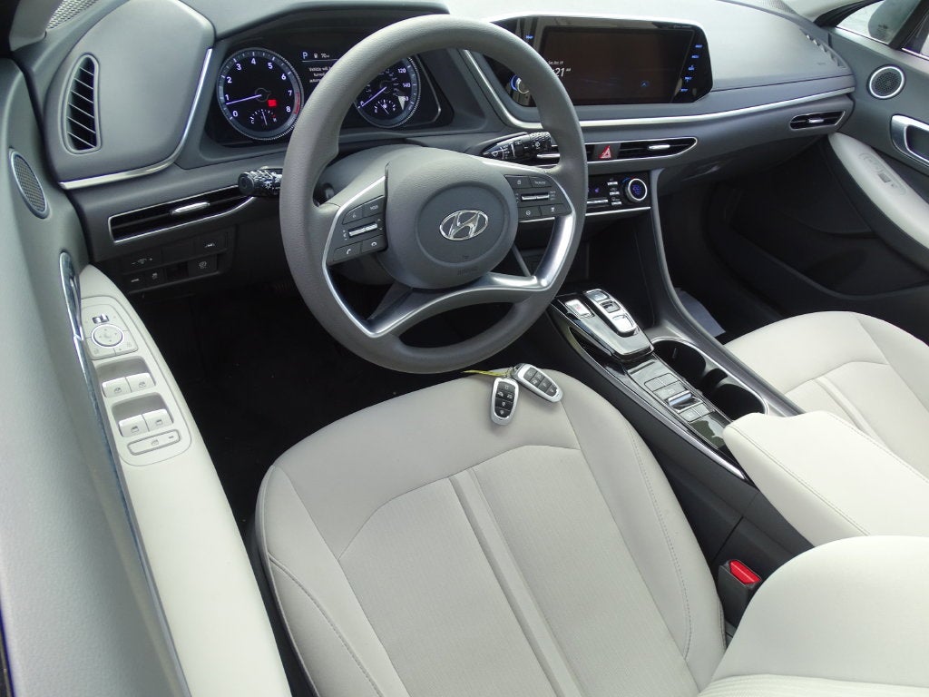 2023 Hyundai SONATA SEL