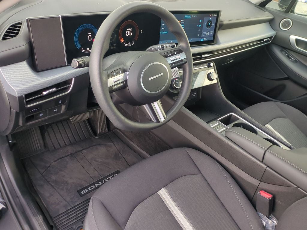 2025 Hyundai SONATA SEL