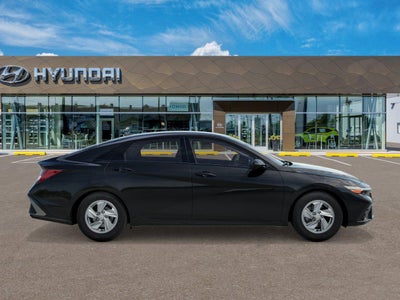 2026 Hyundai ELANTRA SE