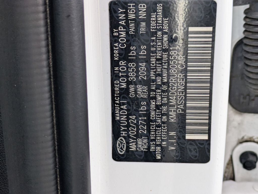 2024 Hyundai ELANTRA SEL