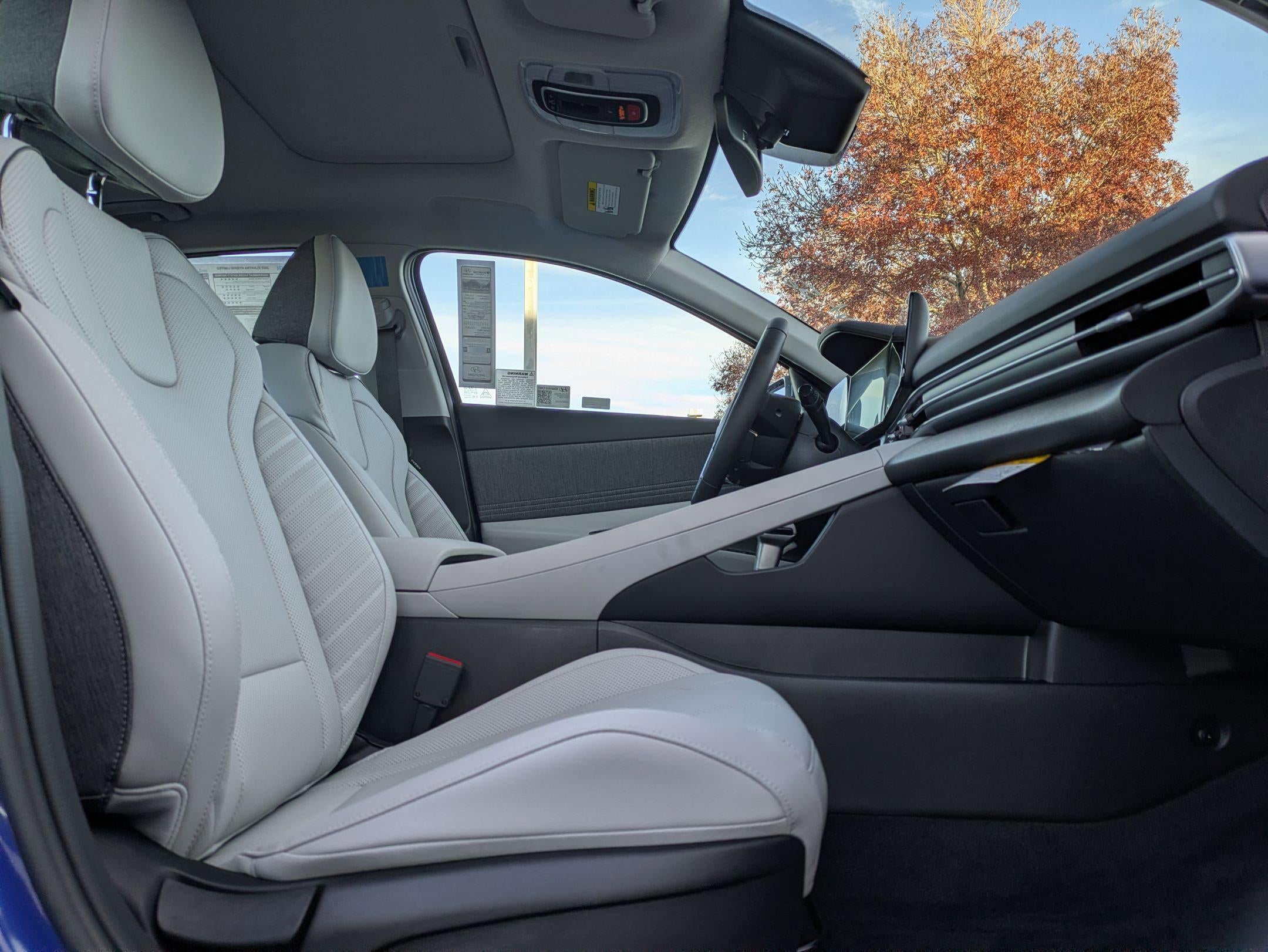 2025 Hyundai ELANTRA HYBRID Limited