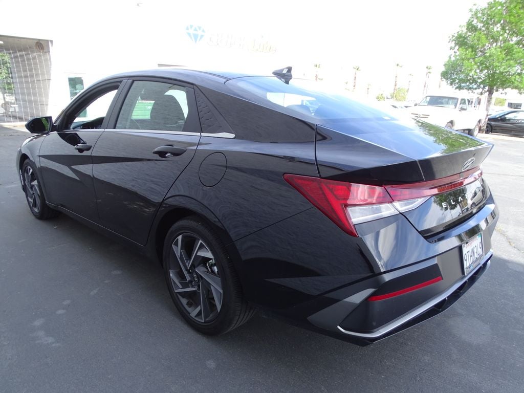 2025 Hyundai ELANTRA SEL Convenience