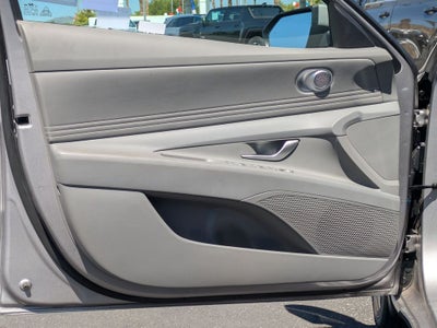 2025 Hyundai ELANTRA SEL Convenience