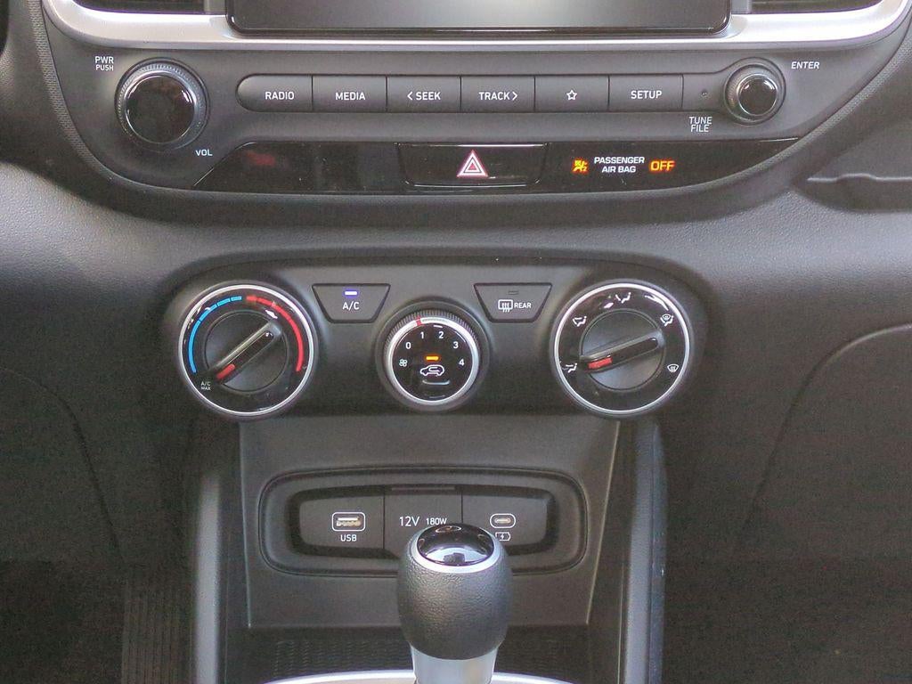 2026 Hyundai VENUE SE