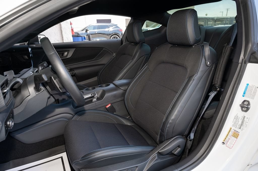 2024 Ford Mustang Dark Horse