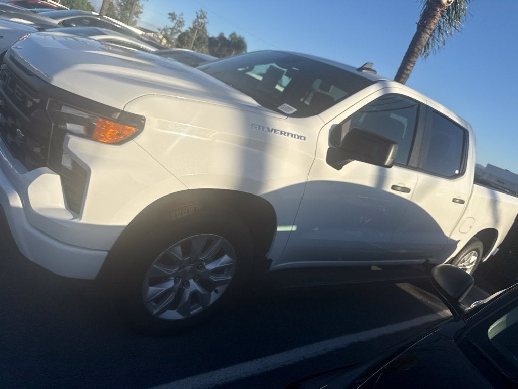 2022 Chevrolet Silverado 1500 Custom