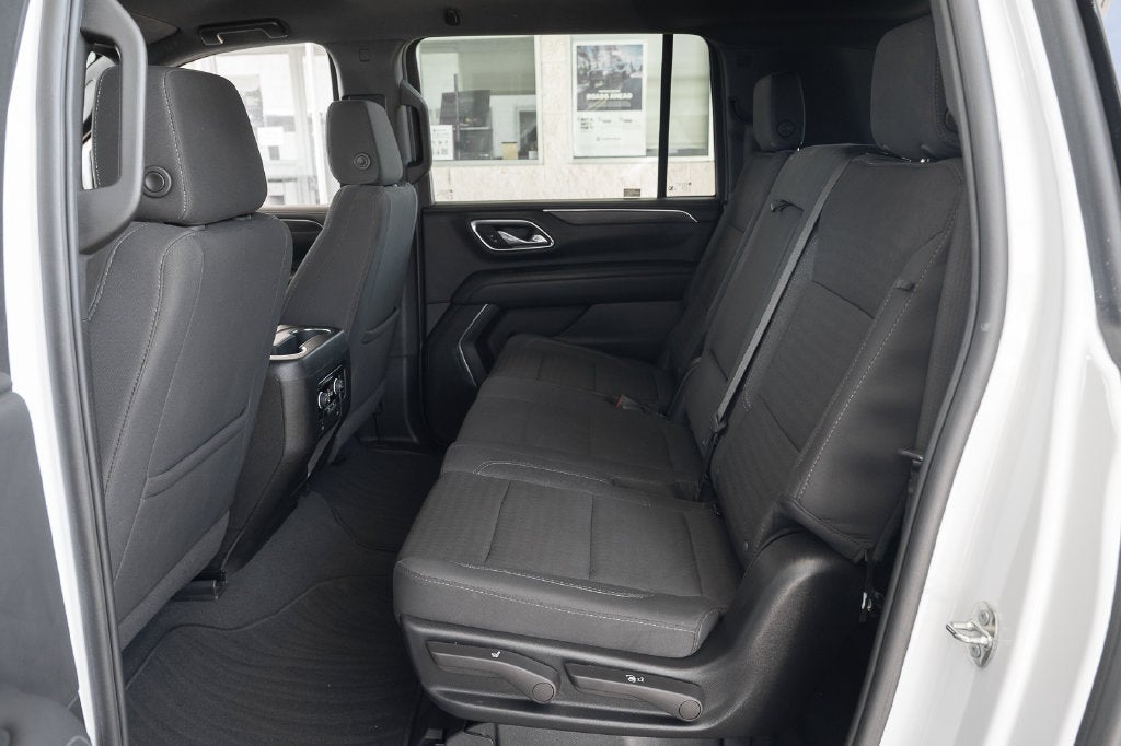 2024 Chevrolet Suburban LS