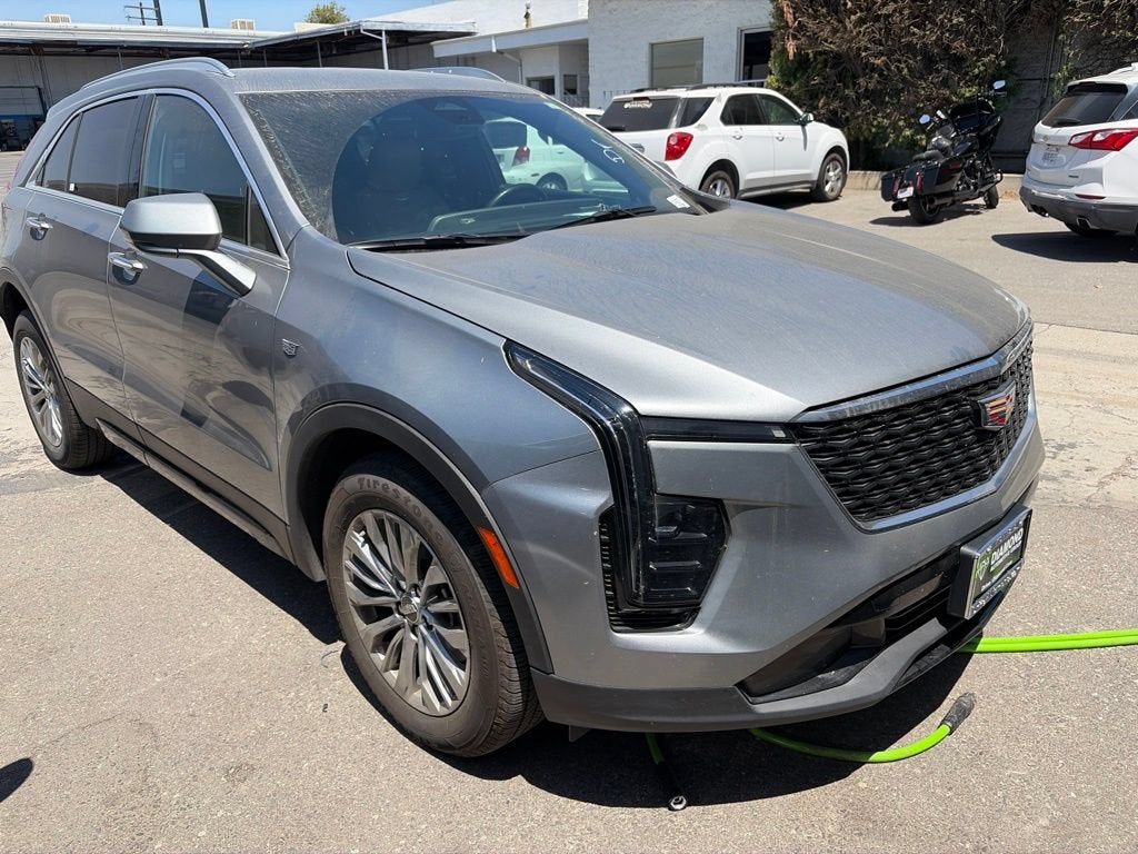 2024 Cadillac XT4 Premium Luxury