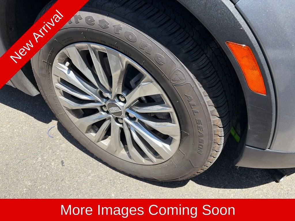 2024 Cadillac XT4 Premium Luxury