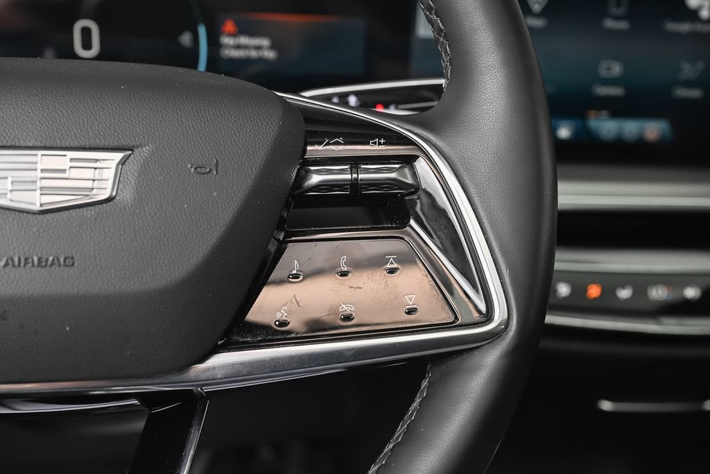 2024 Cadillac LYRIQ Sport 2