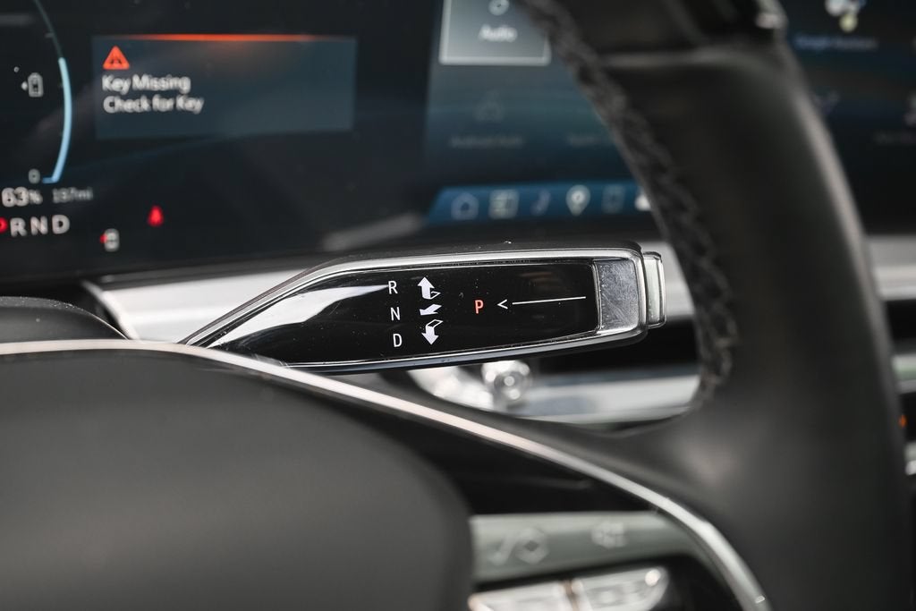 2024 Cadillac LYRIQ Sport 2