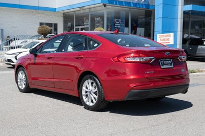 2020 Ford Fusion SE