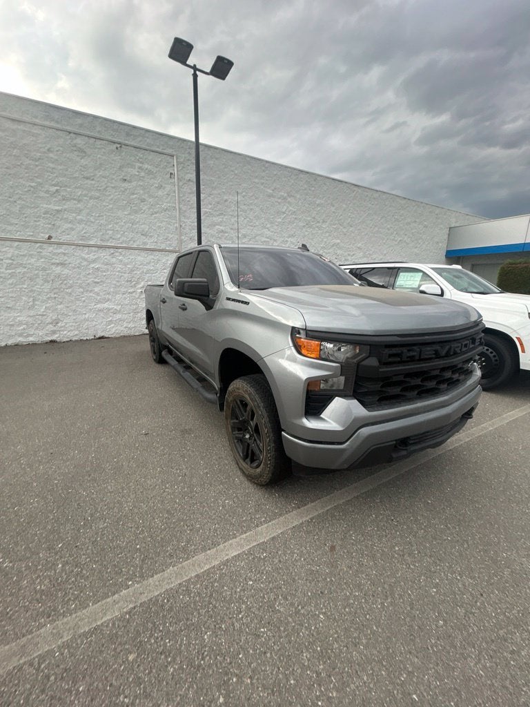 2024 Chevrolet Silverado 1500 Custom